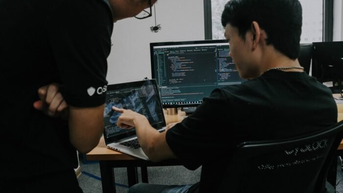List of major benefits of online Cyber security training